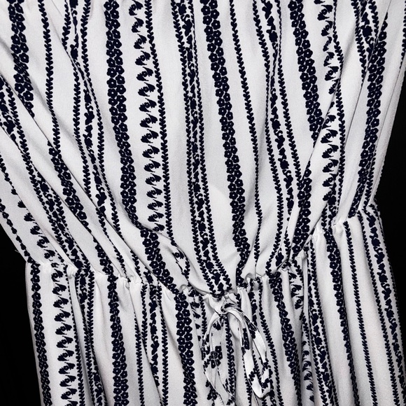 SHEIN White and Navy Floral Striped Strapless Jumpsuit Elastic Ankle XL NWT - Picture 2 of 5